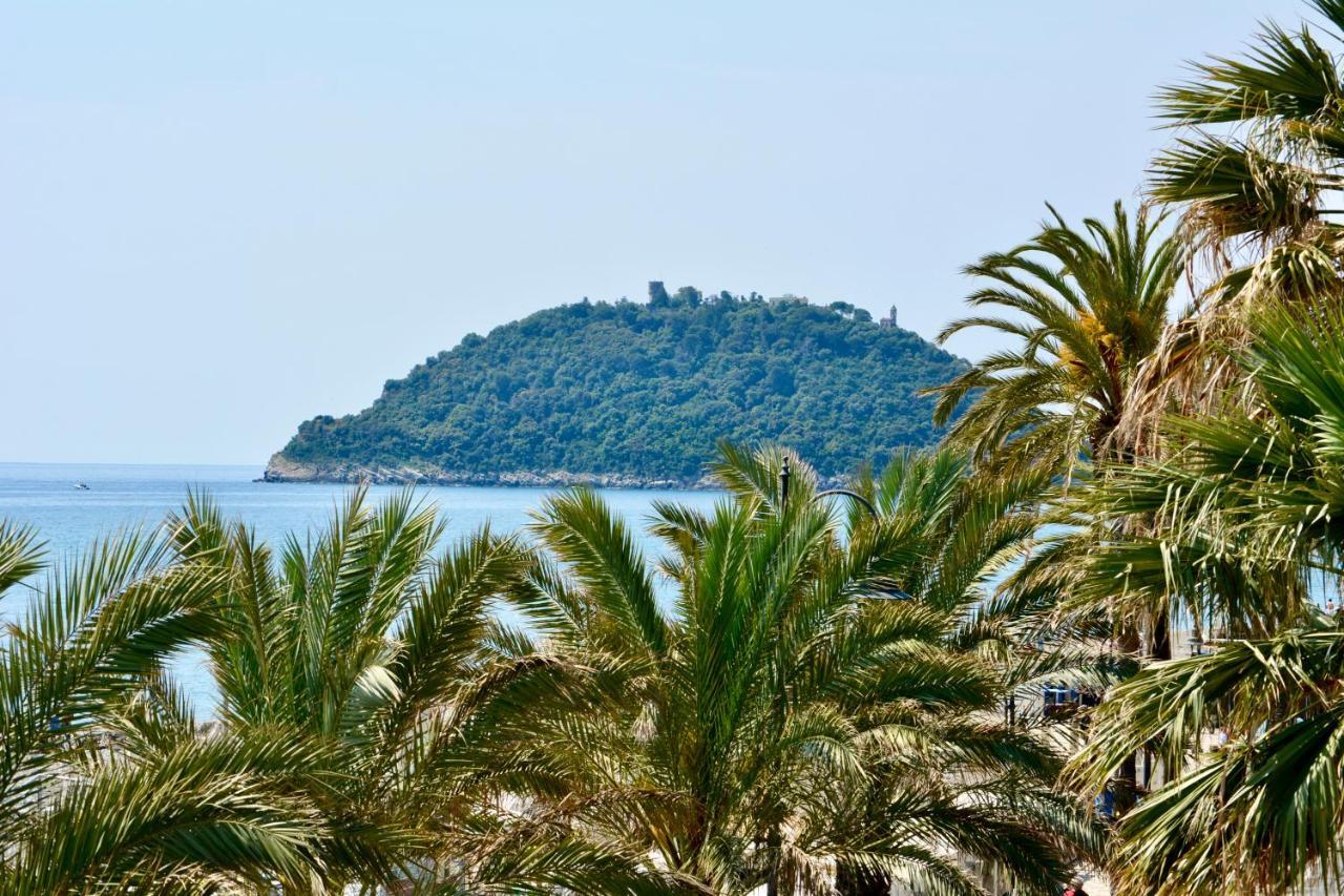 Hotel Solemare Альбенга Екстер'єр фото